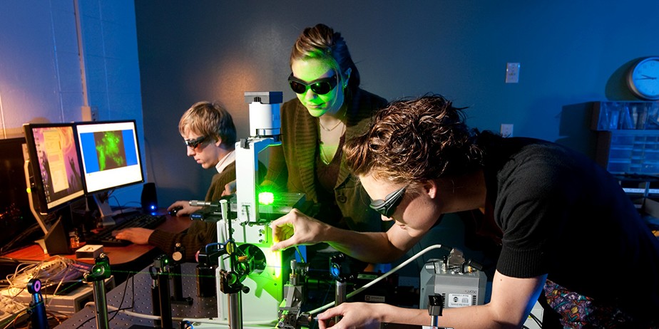 Photograph of biophysics graduate students at Colorado State University, courtesy of Krapf biophysics laboratory. All rights reserved.