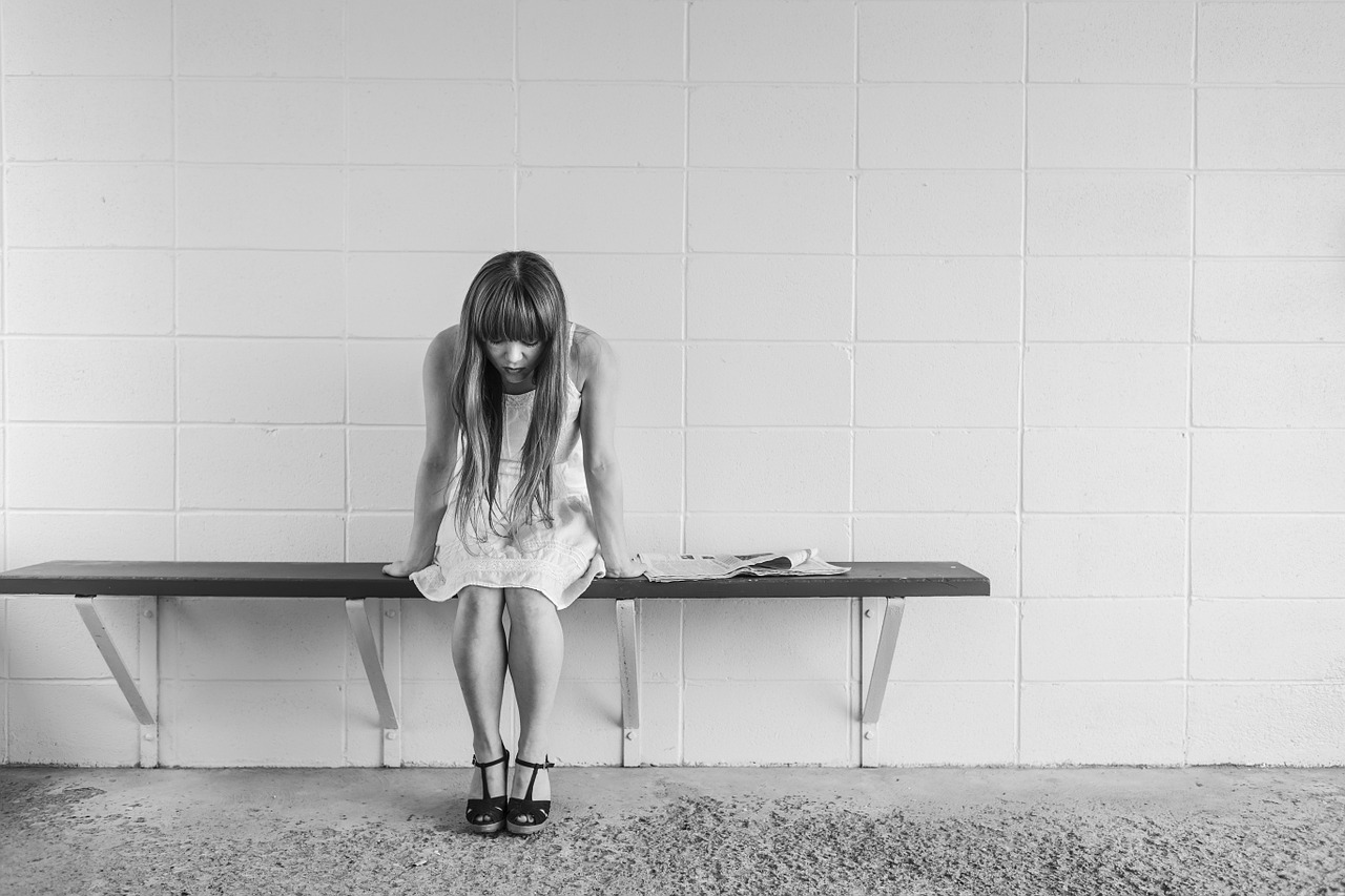 Worried Woman RyanMcGuire (CC0 Public Domain via Pixabay)